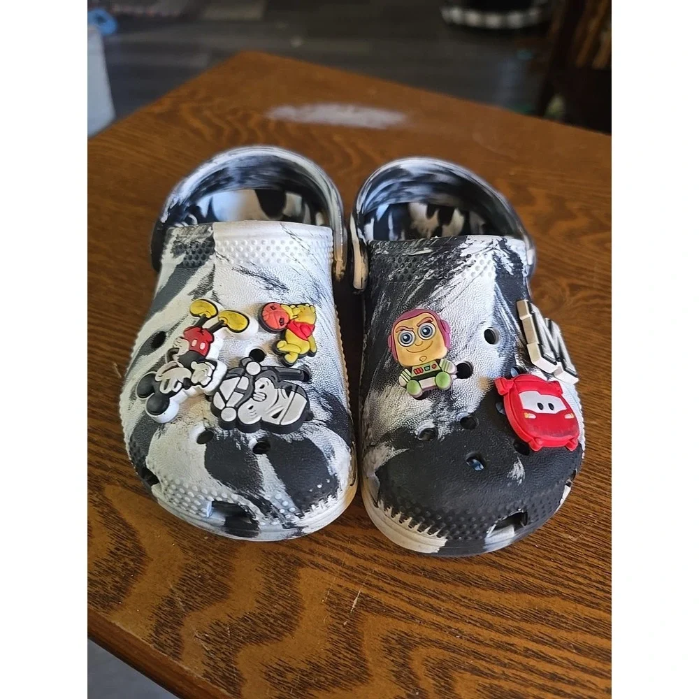 Crocs Clogs Junior Size 8 Slip On Shoes‎ Waterproof Washable White And Black